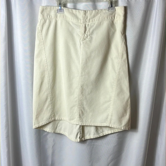 Juicy Couture Dresses & Skirts - Juicy Couture Jeans Cream Corduroy Skort Skirt Shorts Size Small